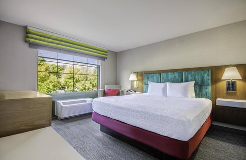 East Aurora Hotel | Hampton Inn East Aurora