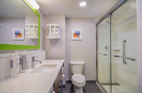 East Aurora Hotel | Hampton Inn East Aurora