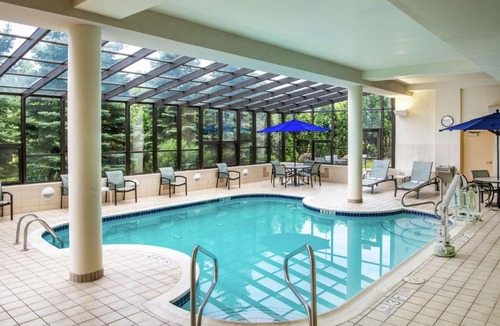 Erie Hotel | Hampton Inn Erie-South