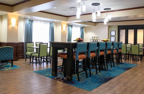 Kingsville Hotel | Hampton Inn Kingsville