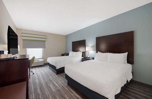 Marshall Hotel | Hampton Inn Marshall