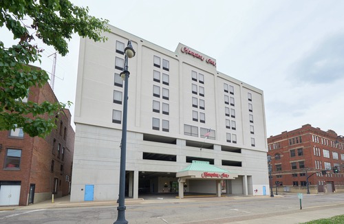 Massillon Hotel | Hampton Inn Massillon