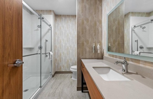 Mount Vernon Hotel | Hampton Inn Mt. Vernon Oh