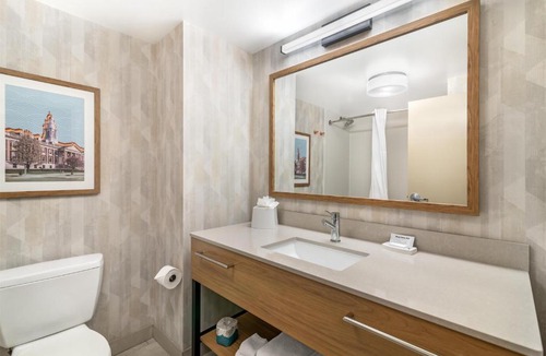 Seward Place Hotel | Hampton Inn Schenectady Downtown