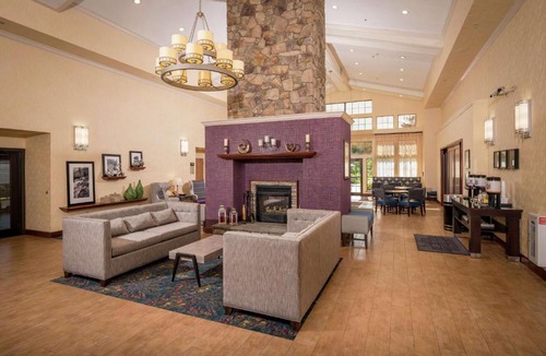 Binghamton Hotel | Hampton Inn & Suites Binghamton/Vestal
