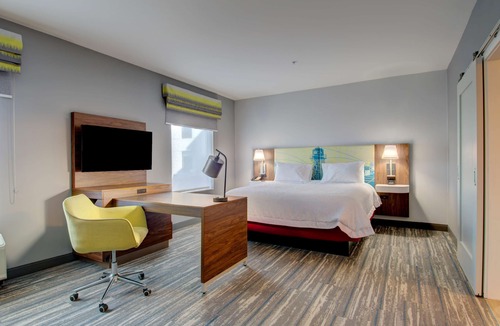 Nasons Corner Hotel | Hampton Inn & Suites Portland West