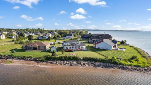 Stratford Villa | Harbour View Haven