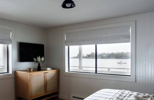 Ocean Point Hotel | Hatchard House Two-Bedroom Suite | Bluebird Ocean Point Inn | Private Beach
