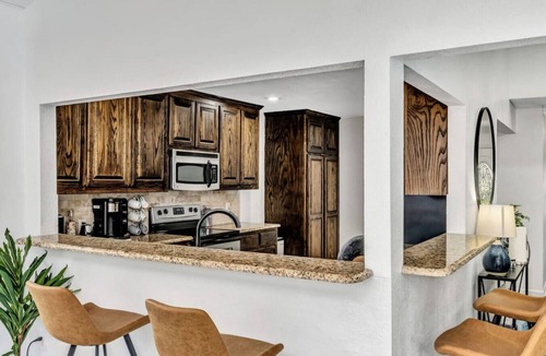 Northwest Dallas House | Hawaiian vibes w/Pool, Gaming Console and Firepit