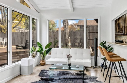 Northwest Dallas House | Hawaiian vibes w/Pool, Gaming Console and Firepit
