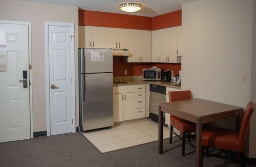 Erie Hotel | Hawthorn Suites BY Wyndham Erie