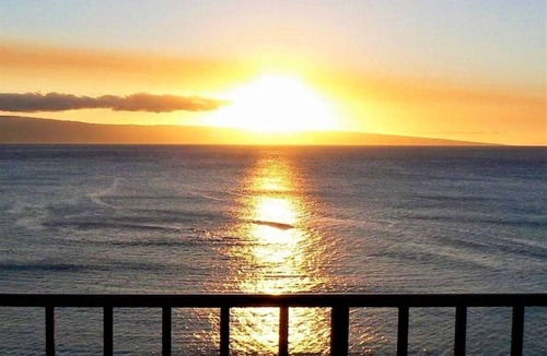 Kahana Condo | Hear the Waves, See the Islands and Turtles from the Lanai. Welcome to Maui