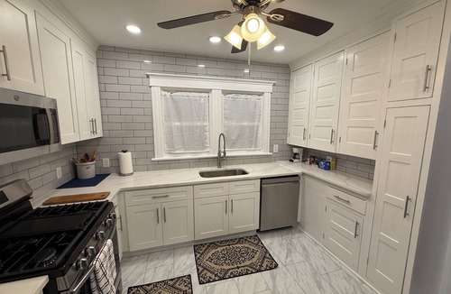Albright Apartment | Heart of the Buffalo, Olmsted Parks. Long stay discounts!