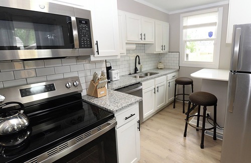 Columbus House | Hiawatha Hideaway - Darling 2 BR w/Private Backyard