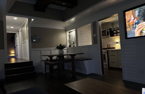 Hamburg Apartment | High end apartment available in the heart of the Hamburg Village