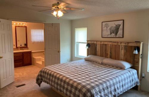 Wa Keeney House | High Plains Hideout 3 bedrooms 2 Baths