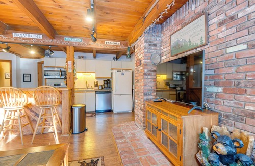 North Conway House | Hike, Ski & Relax: Gem w/Foosball in North Conway