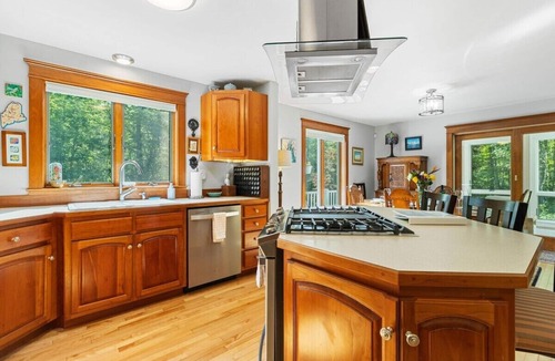 Rockport House | Hillhouse, tastefully decorated Maine home