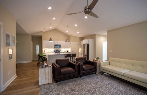 Hillsdale Condo | Hillsdale’s Hidden Condo Hideaway