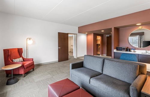 Gaffer District Hotel | Hilton Garden Inn Corning Downtown
