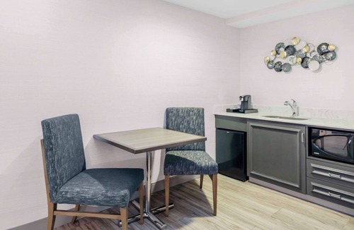 Freeport Hotel | Hilton Garden Inn Freeport Downtown