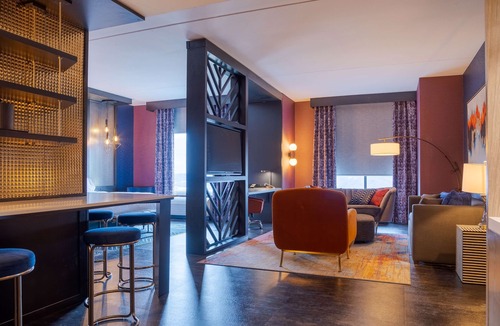 Monaca Hotel | Hilton Garden Inn Pittsburgh Area Beaver Valley, PA