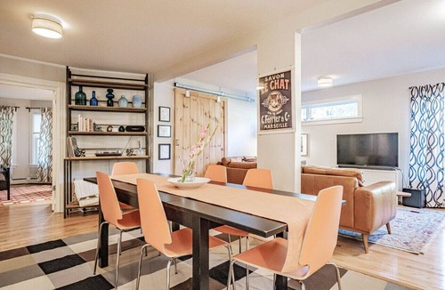 Munjoy Hill Apartment | Hip & Luxurious Garden Retreat for Families, Foodies & Adventurers