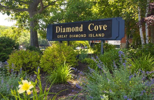 Portland House | Historic Bakery House on Great Diamond Island with Lots of Charm