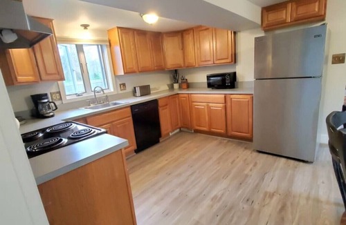 Wakefield-Peacedale House | Historic home, 10 Min to Beaches, Fantastic Yard!