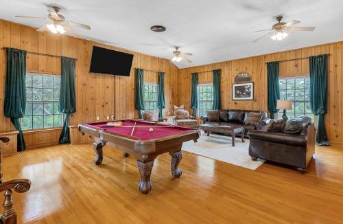 Fort Smith House | Historic Mansion-Magnolia suite