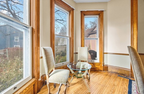 Victor House | Historic Victor Village Home - Sleeps 12 - Ideal for Weddings & Groups