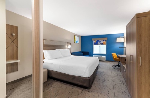 Biddeford Hotel | Holiday Inn Express Biddeford by IHG