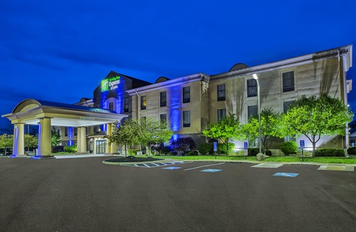 Marysville Hotel | Holiday Inn Express Hotel and Suites Marysville, an IHG Hotel