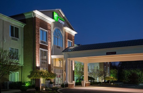 Warren Hotel | Holiday Inn Express Hotel & Suites Youngstown North-Warren/Niles by IHG