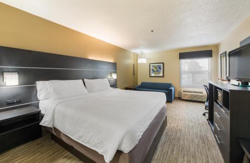 London Hotel | Holiday Inn Express London-I-70 by IHG