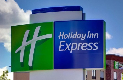 Joplin Hotel | Holiday Inn Express & Suites Joplin Southeast by IHG