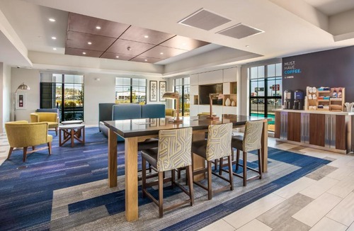 Tulsa Hotel | Holiday Inn Express & Suites Tulsa East - Catoosa by IHG