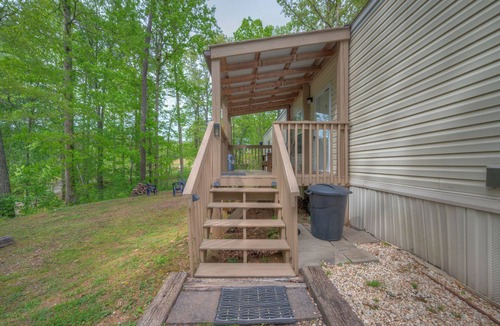 Murphy House | "Home Base" - 2 Bed/2 Bath Pet Friendly Summer Vacation Availability