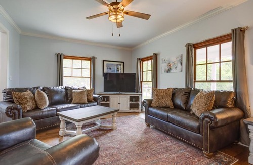 Cedar Valley House | Home in Cimarron National Golf Club w/Hot Tub!