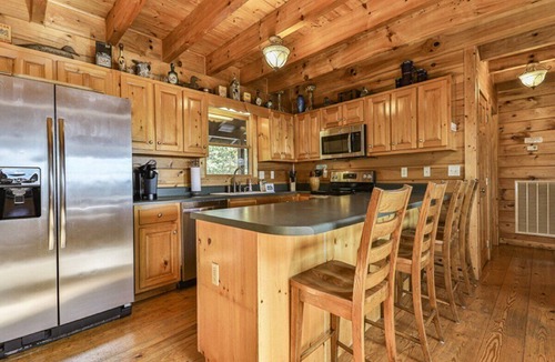 Ellijay Cabin | Home Run View by Mountain Oasis | Carters Lake & Mountain Views