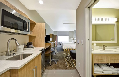 Old East Dallas Hotel | Home2 Suites by Hilton Dallas Downtown at Baylor Scott & White