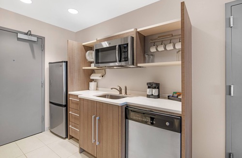Queensbury Hotel | Home2 Suites by Hilton Queensbury Lake George