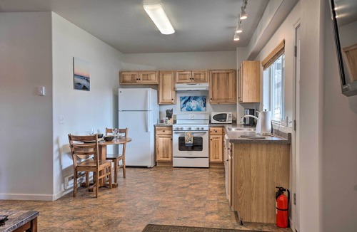 Fritz Creek House | Homer Hideaway on Fritz ‘Creekside’ - Pets Welcome