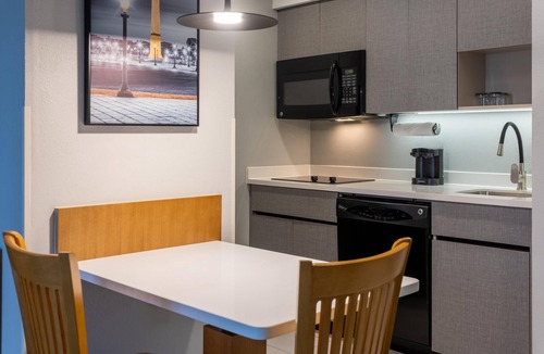 North Greece Hotel | Homewood Suites by Hilton Rochester/Greece, NY