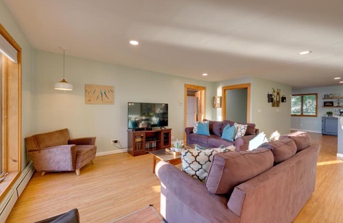 Honeoye House | Honeoye Lake House w/Community Amenities!