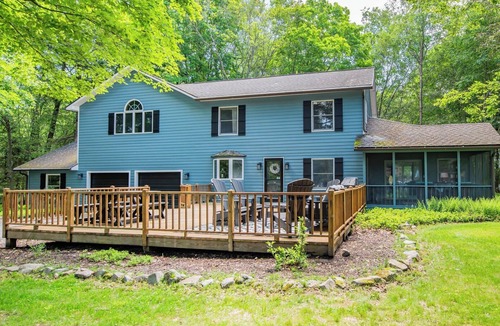 Eagles Mere House | Hook, Wine, & Sinker in Eagles Mere