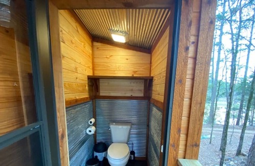 Alix Cabin | Horsehead Waterfall Cabin One!
