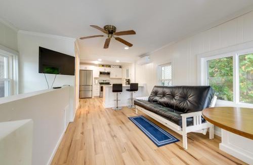 South Byron House | Horseshoe Lake Vacation Rental w/Deck & Kayaks!