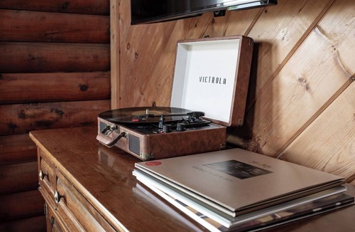 Black Mountain Cabin | Hot tub Sauna Firepit Relax in BlackMtn/Asheville