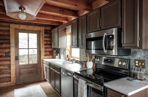 Black Mountain Cabin | Hot tub Sauna Firepit Relax in BlackMtn/Asheville